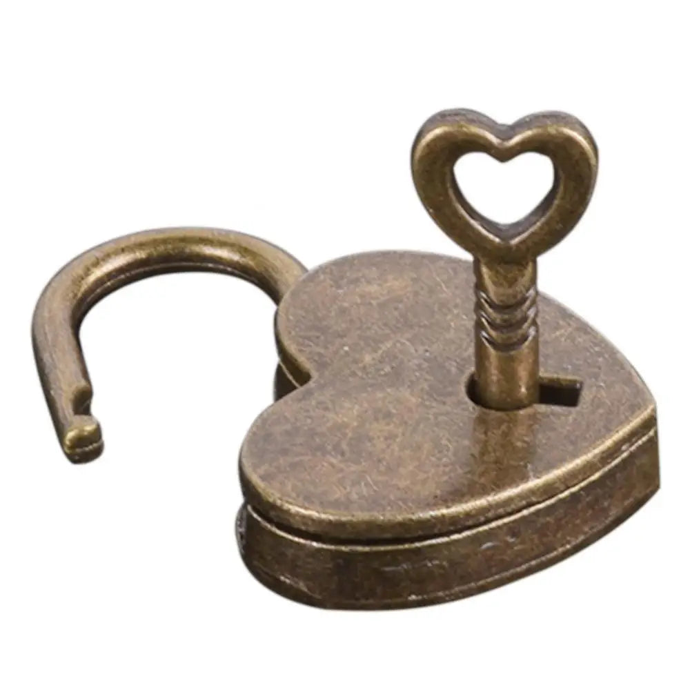 Heart-Shaped Vintage Mini Padlock – Decorative Alloy Lock with Key for Jewelry Boxes, Bags, and Suitcases - All you need