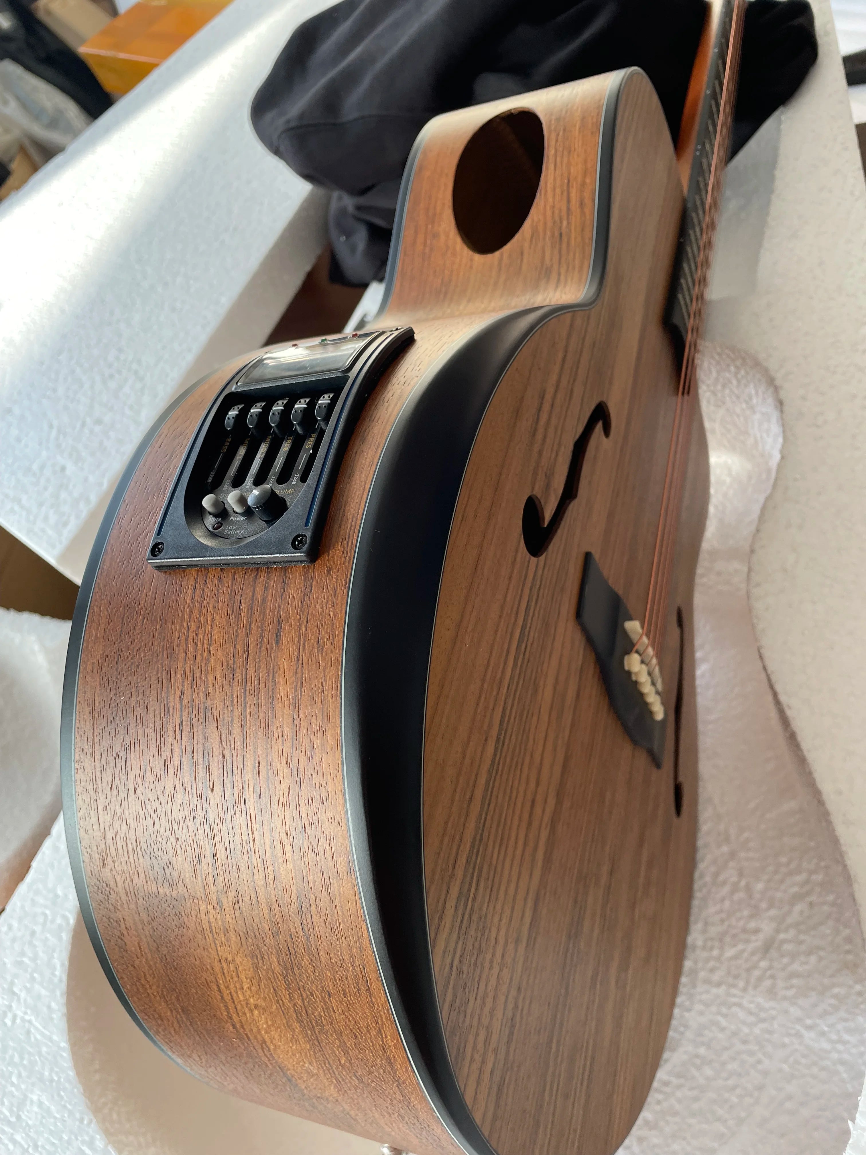 Full Handcrafted Acoustic Guitar – Folk/Jazz Style, 41" Scale, 6 Nylon Strings, Basswood Construction - All you need